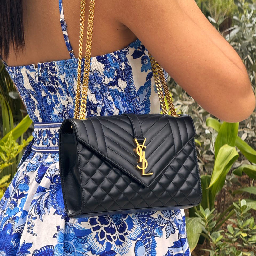 YSL Envelope Medium In Quilted Grain De Poudre Embossed Leather Black